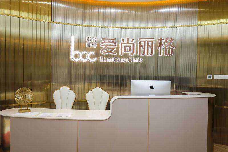 上海腹壁成形价格表线上公布(2025上海腹壁成形参考价为：3991元)