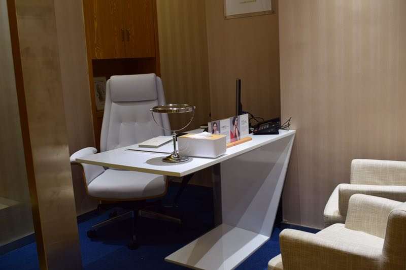 成都注射美容报价多少钱合适(2024成都注射美容参考价为：4320元)