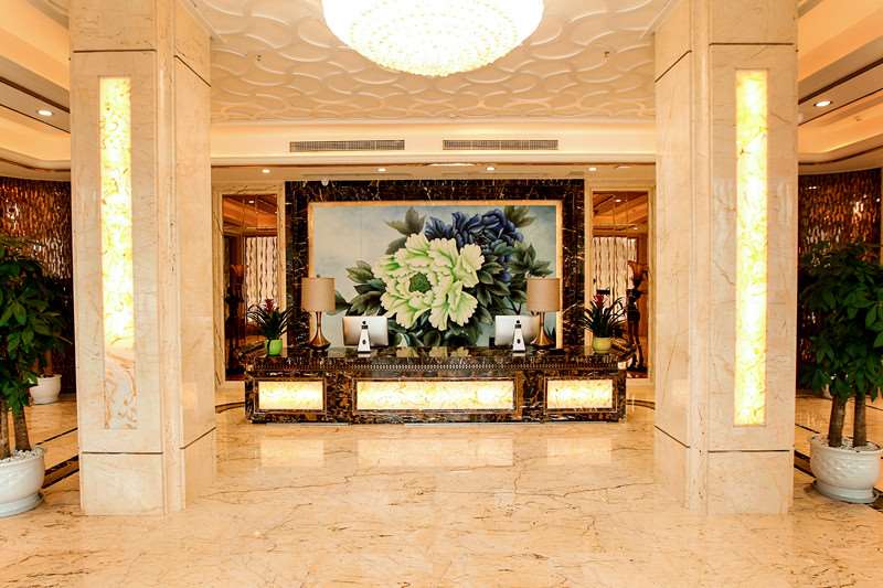 南充鼻部整形收费价目表，延长鼻小柱：1351\肥厚鼻尖鼻翼矫正术：3528起