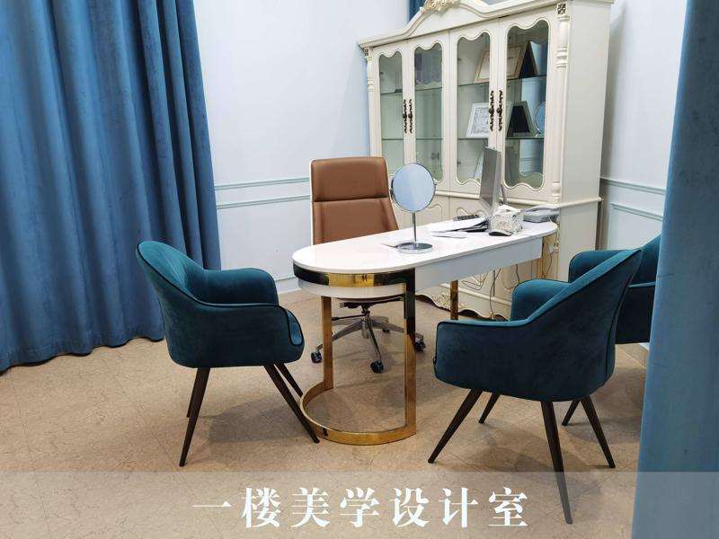 中山胸部整形收费价格表，胸型美化：4315\乳晕整形：4137起