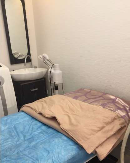 乌鲁木齐整形美容医院眼部整形收费价目表，眼部多项：2268\去黑眼圈：1707起