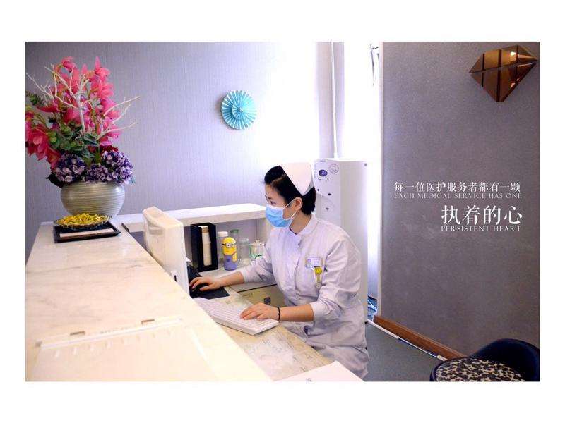 杭州婵之媛眼部整形收费价目表，做卧蚕失败修复：3476\眼睑松弛修复：3471起