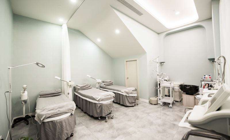 杭州临湖门诊部鼻部整形收费价目表，鼻修复整形：866\去鼻唇沟：3956起
