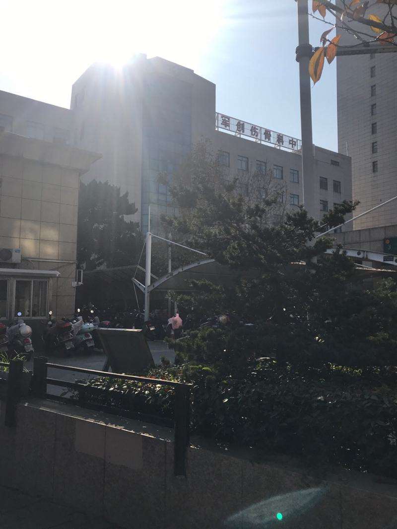 湖州鼻部整形收费价格表，鼻尖整形：3077\鼻翼整形：840起