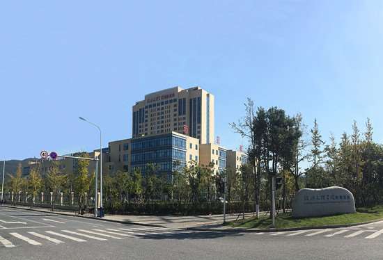 绍兴眼部整形收费价格表，眼综合：2575\眼睑疤痕修复：2655起