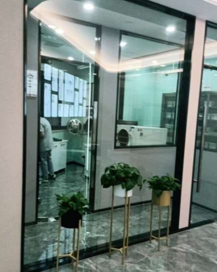 台州口腔整形收费价目表，种植牙：2073\牙贴面：1112起