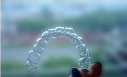 常州金铂利口腔牙齿矫正多少钱?金属托槽6600+隐形矫正20125+专业医生团队解析