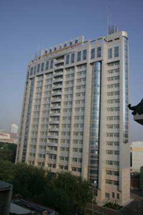 青海省医院种牙好吗现在？发表论文30多篇，完成科研课题6项